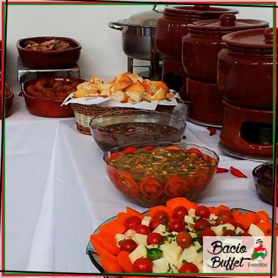 Buffet de Feijoada em Domicilio Preço Carandiru - Feijoada Domicilio